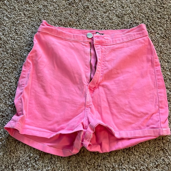 Size 7 neon pink shorts from FN 💗 - Picture 1 of 2